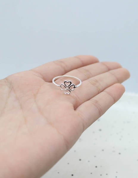 Anillo de Plata con Corazones 2